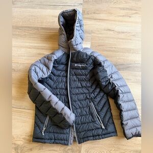 Boys Large Columbia Black and Gold Puffer Jacket